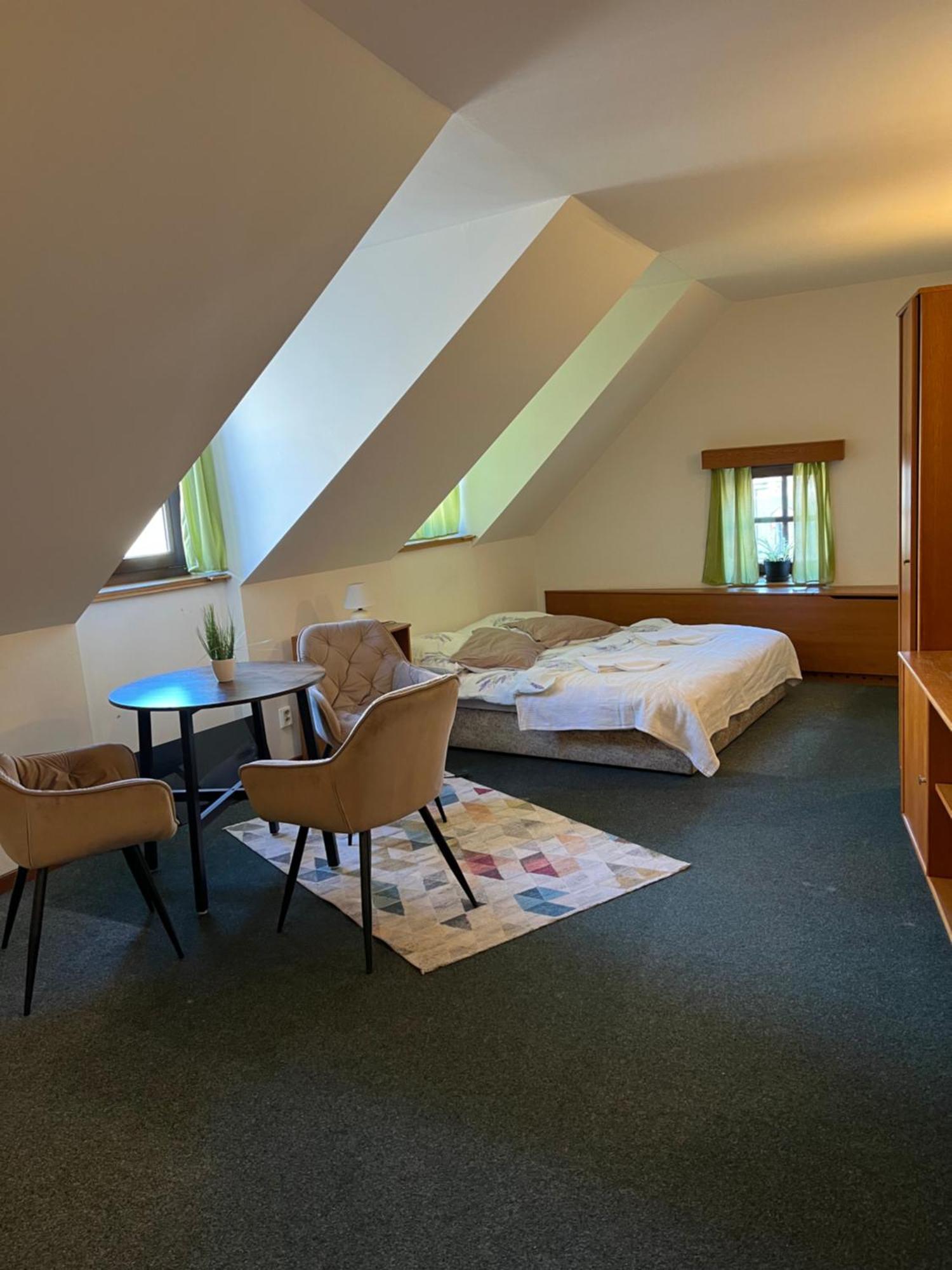Apartmany Baroko بروموف المظهر الخارجي الصورة